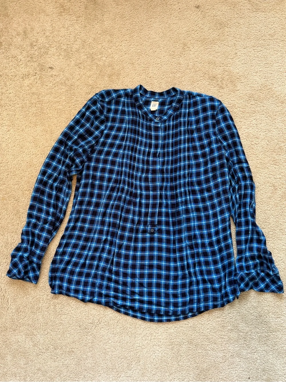 Gap Blue Plaid Pintuck Flowy Preppy Blouse Long Sleeve Front Button
